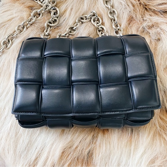 Black Puffy Woven Crossbody Handbag Purse with Silver Chain Link Handle + Strap - Picture 4 of 8